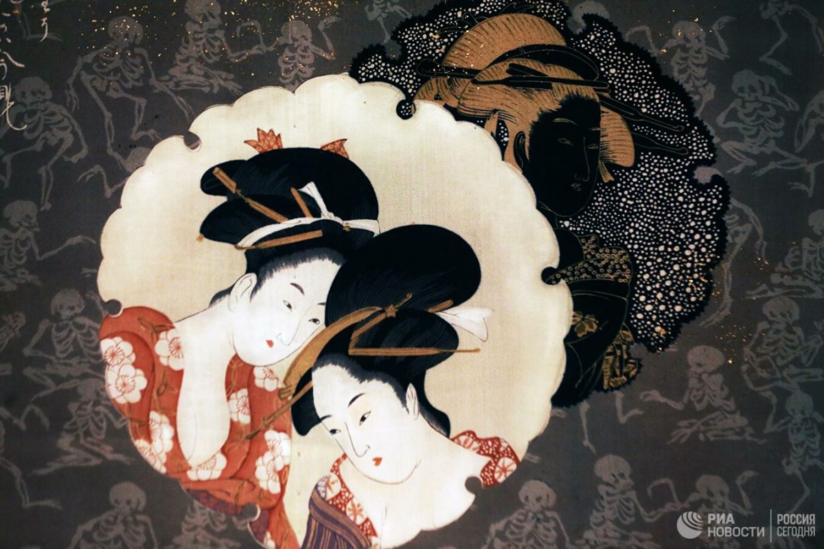 Мужчины-гейши, боги, цапли и кабуки. Какие секреты хранят кимоно