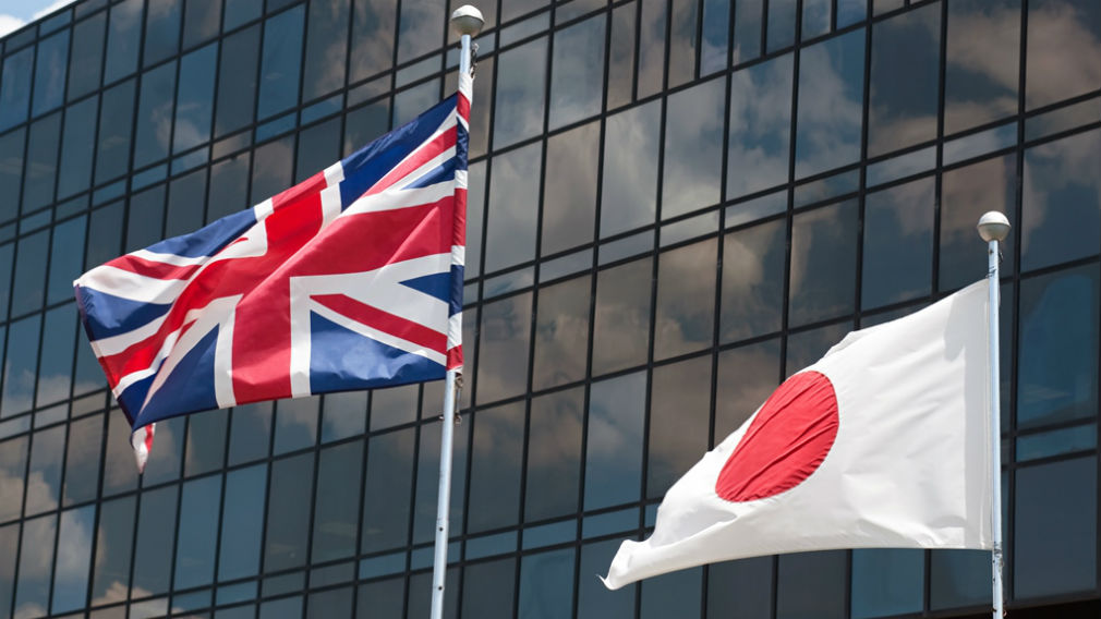 Великобритания и Япония подписали в Токио соглашение о свободной торговле