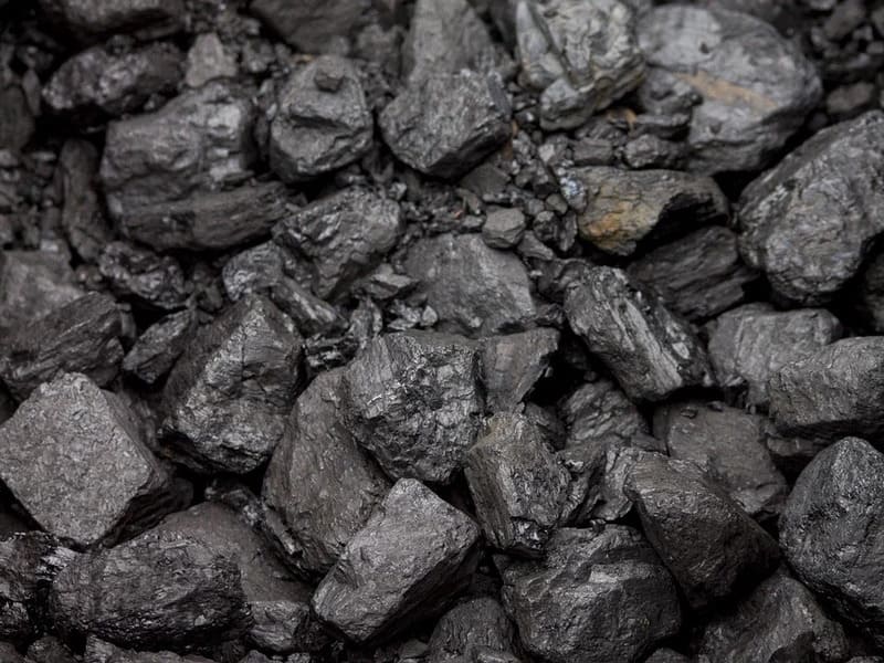 Nikkei: японские компании стараются заместить импорт угля из России