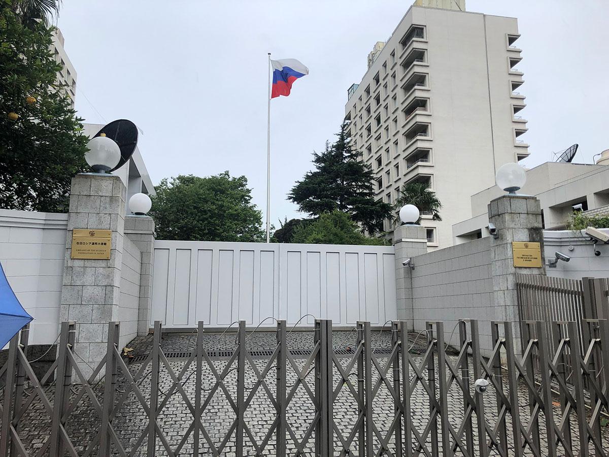 Акция «Бессмертный полк» проходит на территории посольства РФ в Токио