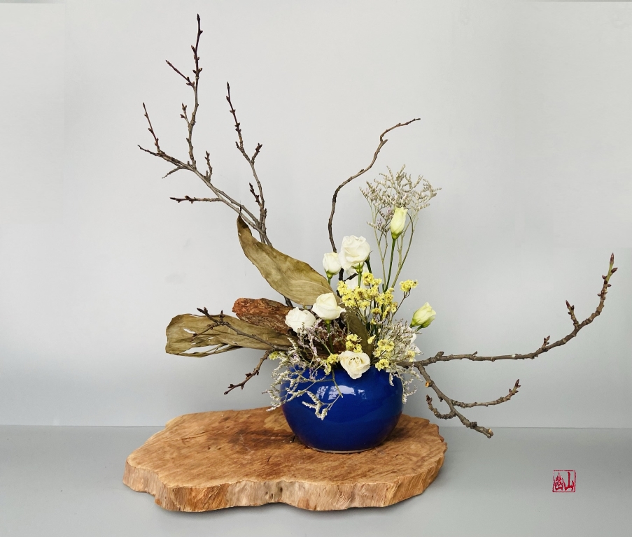 Монохромная живопись тушью, икебана и суми-э: Японская выставка откроется в библиотеке №13
