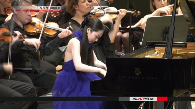 Японская пианистка выступила вместе со знаменитым российским дирижером