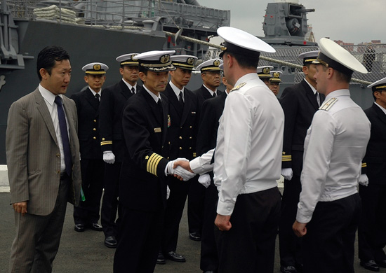Отряд кораблей из Японии прибыл во Владивосток
