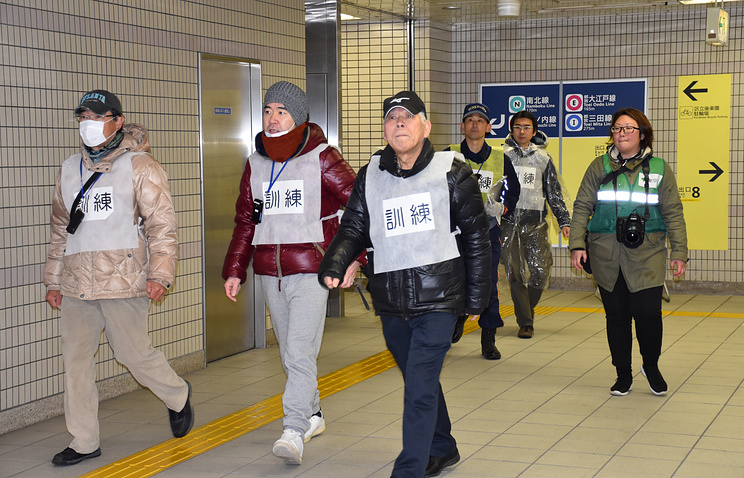 В Токио впервые прошли учения по эвакуации на случай ракетного запуска