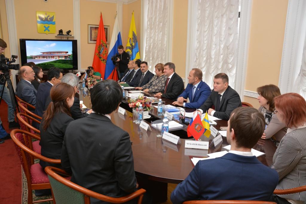 Глава Оренбурга Евгений Арапов встретился с делегацией из Японии