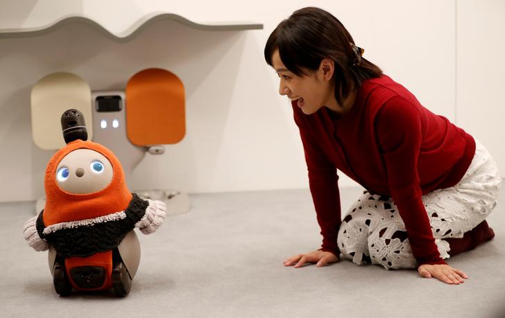 В Японии в продажу поступил робот-питомец с искусственным интеллектом [видео]