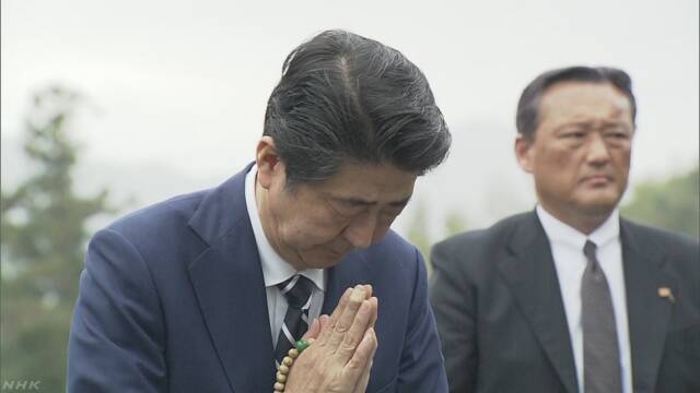 Синдзо Абэ поклялся на могиле отца поставить точку в переговорах с РФ