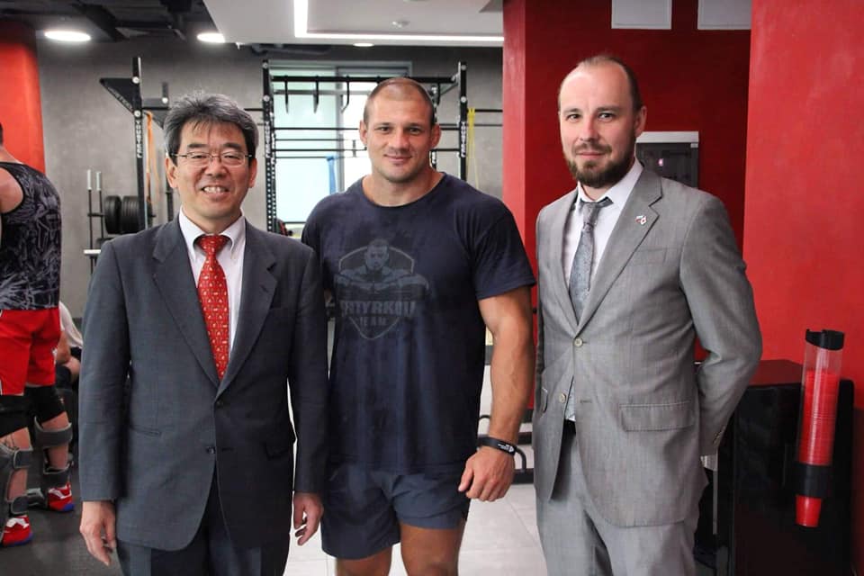 Министр, Заведующий информационным отделом Посольства Японии в России Тосио Ямамото посетил Академию единоборств РМК в Екатеринбурге и лично оценил спортивный комплекс