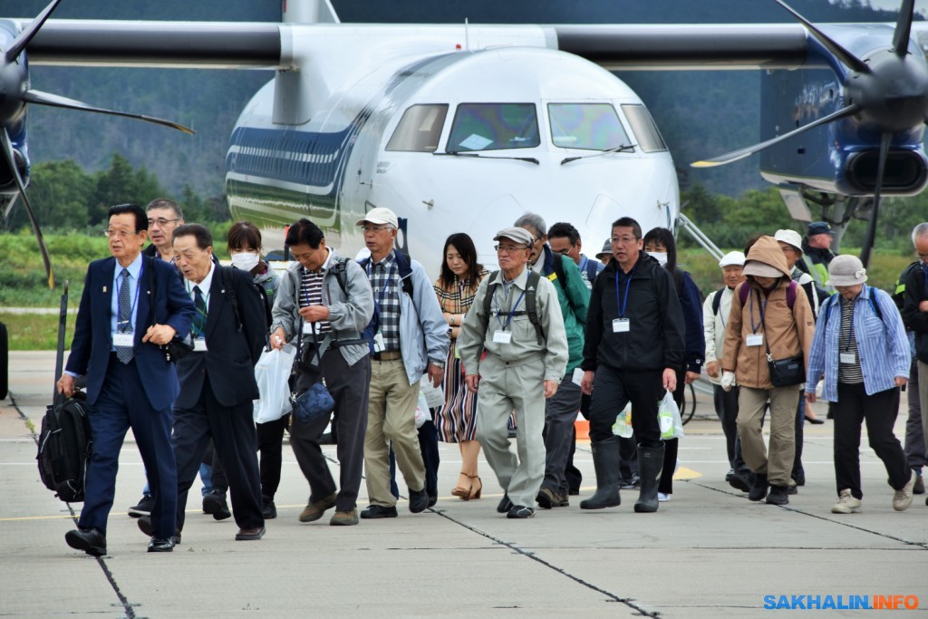 Японская делегация прибыла на Кунашир и Итуруп, чтобы помянуть предков