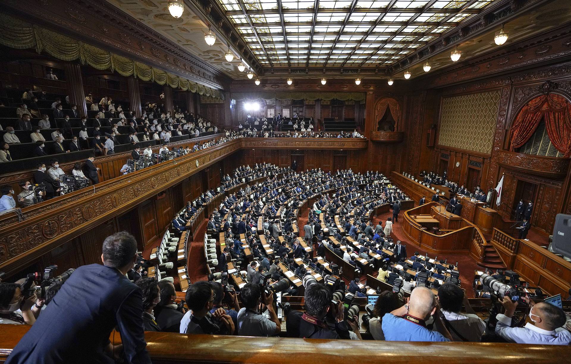 парламент в японии