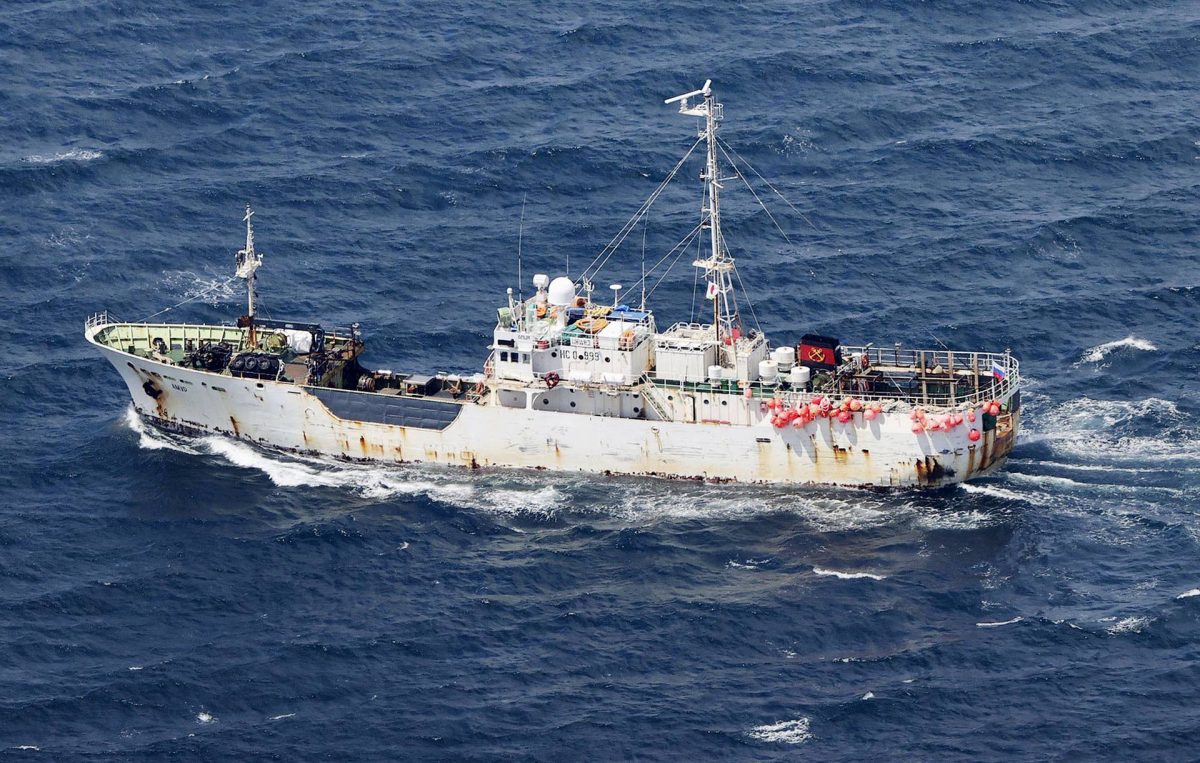 Рыбак с японского судна утверждает, что оно не двигалось при столкновении в море