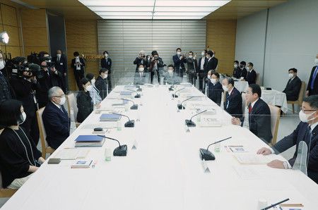 Правительственная группа представит отчёт по проблеме сохранения императорского дома Японии
