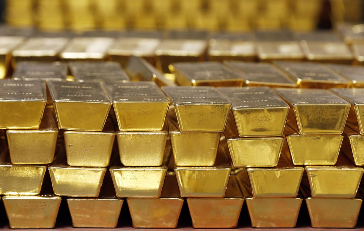 Япония запретила экспорт слитков золота, золотых монет и банкнот в Россию