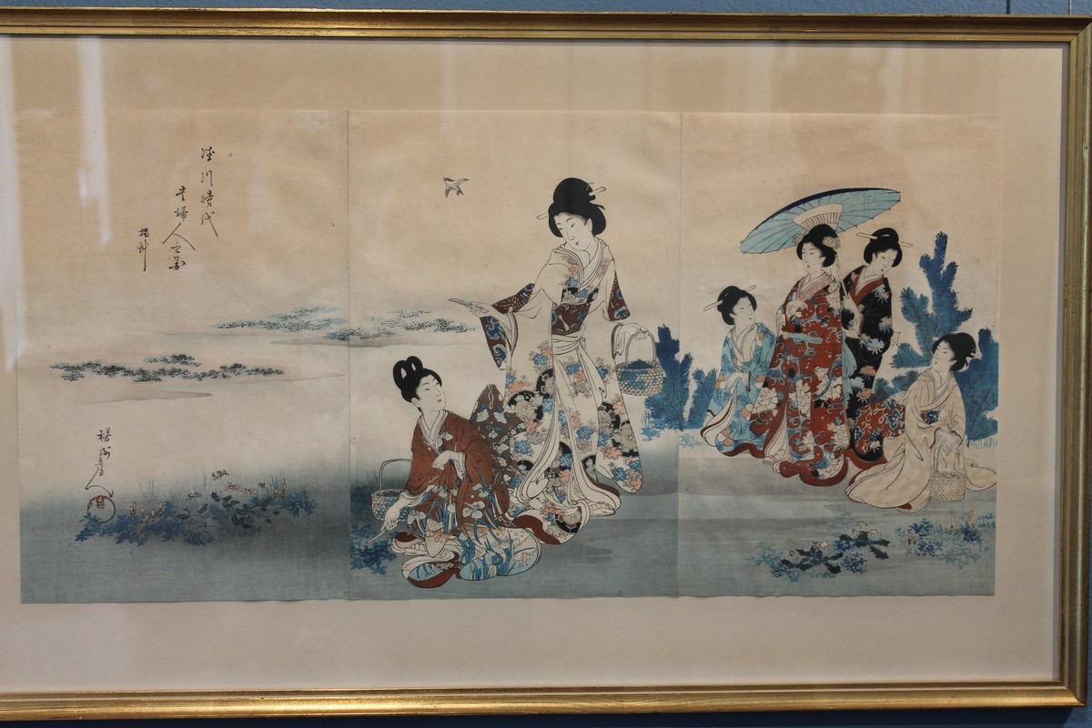 В Калуге показали японские «Картины ускользающего мира»