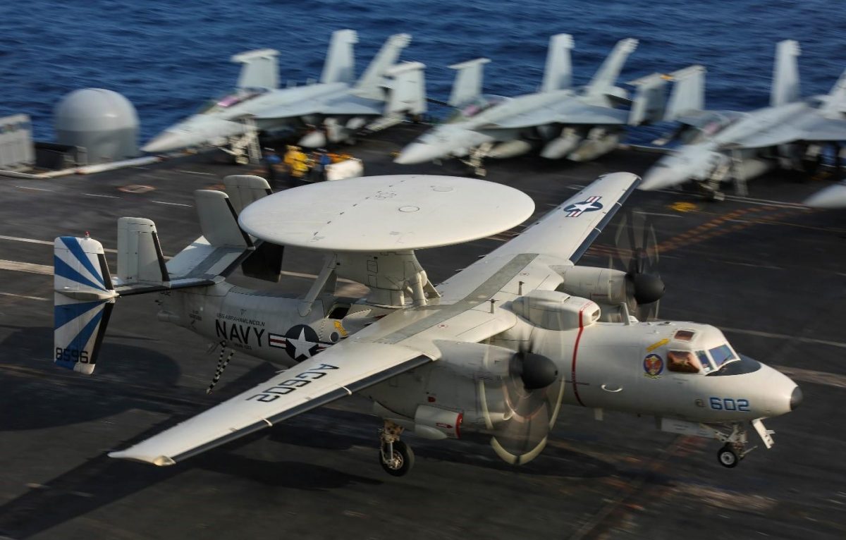 Пентагон сообщил о планах США продать Японии самолеты E-2D Advanced Hawkeye на $1,4 млрд