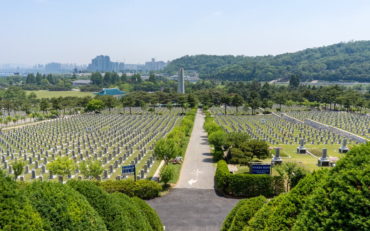 Кисида посетит кладбище в Сеуле, где похоронены борцы с колониальным господством Японии