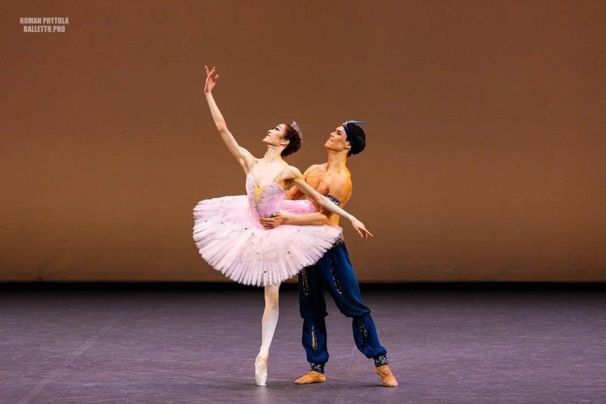 Феерия балета засверкает в Омском музыкальном театре