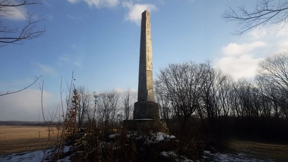 В Охотском снесли японский памятник времен Карафуто: власти заявили о вандализме