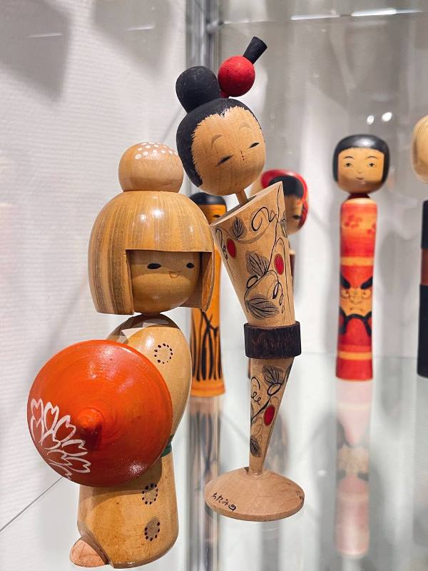 Мытищинская галерея искусств знакомит посетителей с куклами из Японии