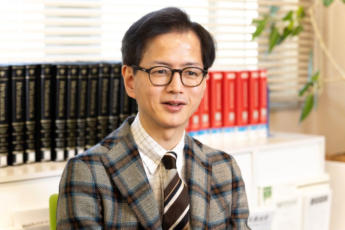 Сходства и различия между Маргарет Тэтчер и премьер-министром Такаити Санаэ: интервью с профессором Икэмото Дайсукэ