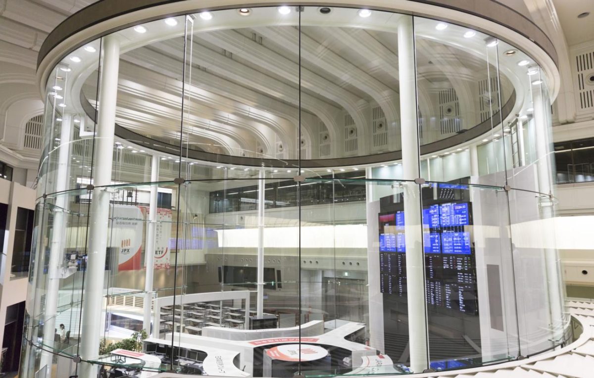 Котировки на Токийской бирже рухнули из-за ситуации на Ближнем Востоке